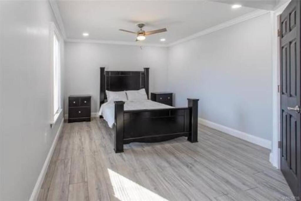 ניאגרה פולס Home Away From Home On Lasalle - 3 Bd 2 Bth Slps 6 מראה חיצוני תמונה
