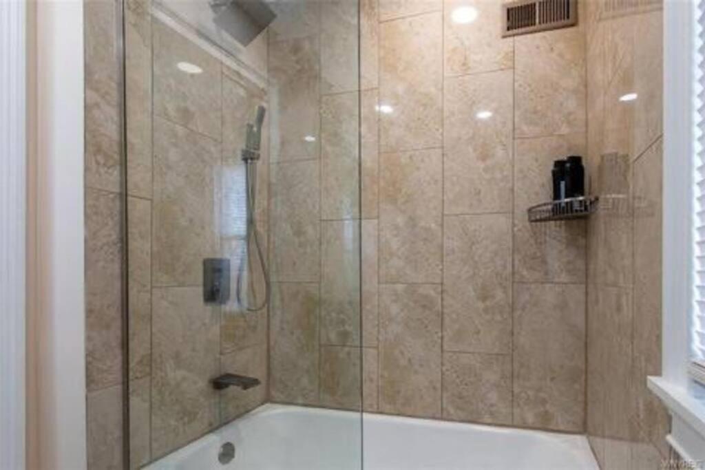 ניאגרה פולס Home Away From Home On Lasalle - 3 Bd 2 Bth Slps 6 מראה חיצוני תמונה
